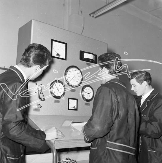 Istituto Industriale Statale A. Rossi. pellicola - negativa B&N f.to mm 60x60