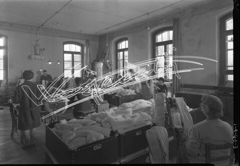 Filanda Bocchese : Lavorazione della Seta. pellicola - negativo bianco e nero fto mm 130x180