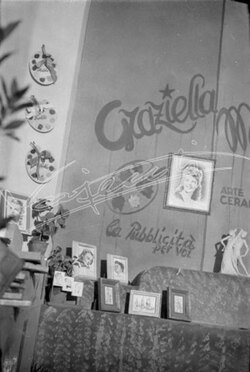 Fiera Campionaria di Vicenza 1946 Stand Ceramica Graziella Moulin Rouge