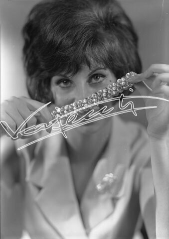 Fiera di Vicenza 1966 : Mostra dell`oreficeria. pellicola-negativo bianco e nero-13X18