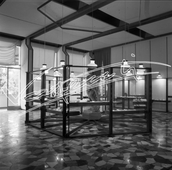 Fiera di Vicenza 1967 : Mostra dell`Oreficeria. Pellicola - negativo bianco e nero fto mm 60x60