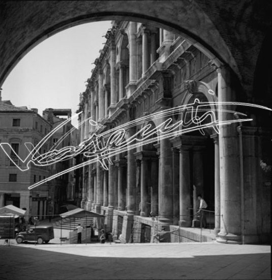 Basilica Palladiana. pellicola-negativo colore -6X6