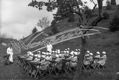 Casa del Sole. pellicola - negativo bianco e nero fto mm 60x60