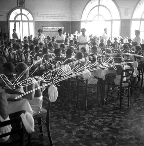 Casa del Sole. pellicola - negativo bianco e nero fto mm 60x60