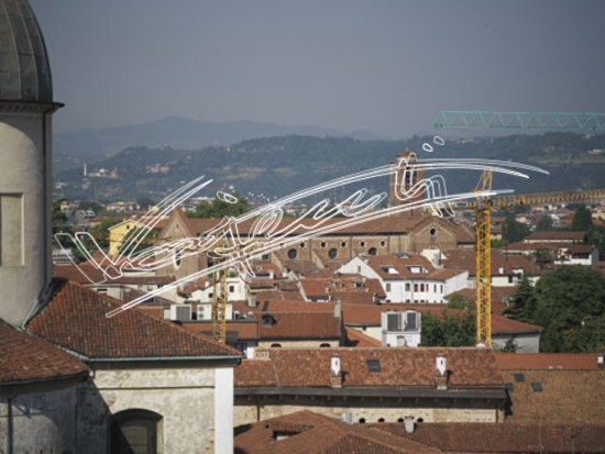 Panoramica di Vicenza : dal campanile di Santa Corona.. digitale colore 63,5 MB