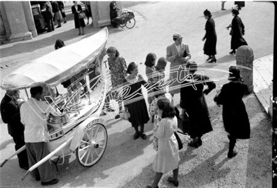 Gelataio Tacco : Gondola. pellicola - negativo bianco e nero fto mm 60x90