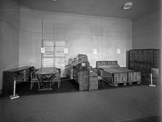 Fiera Campionaria di Vicenza 1948 Stand Mobilificio Francesco Pesavento Fiera Campionaria di Vicenza 1948 Stand Mobilificio Francesco Pesavento