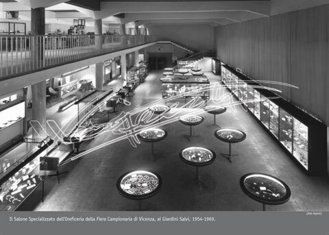 Il Valore della Mano : Cento anni di evoluzione dell`Artigianato Orafo. Pellicola - negativo colori f.to mm 90X120