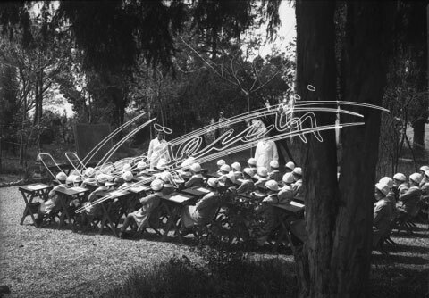 Casa del Sole. pellicola - negativo bianco e nero fto mm 60x60