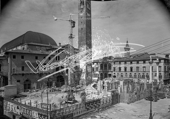 Piazza Biade: Municipio di Vicenza. pellicola - negativo bianco e nero fto mm 90x120