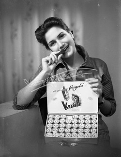 Anna Maria Bugliari Miss Italia 1950 51 Distilleria Fratelli Rossi di Asiago
