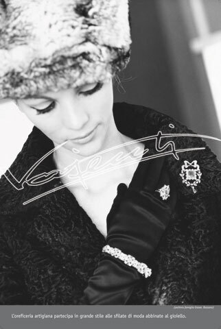 Il Valore della Mano : Cento anni di evoluzione dell`Artigianato Orafo. Pellicola - negativo colori f.to mm 90X120