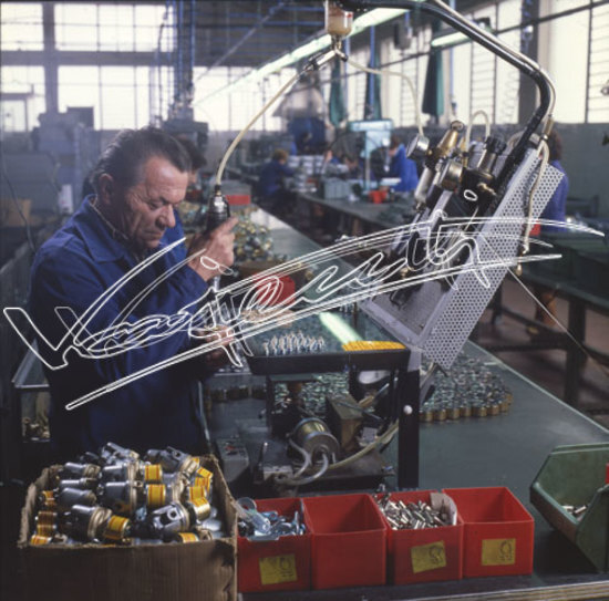 Officine Lovato Autogas. pellicola - diapositiva colore 6X6