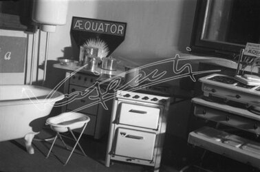 Fiera Campionaria di Vicenza 1946 Stand della Smalteria e Metallurgica Veneta Spa