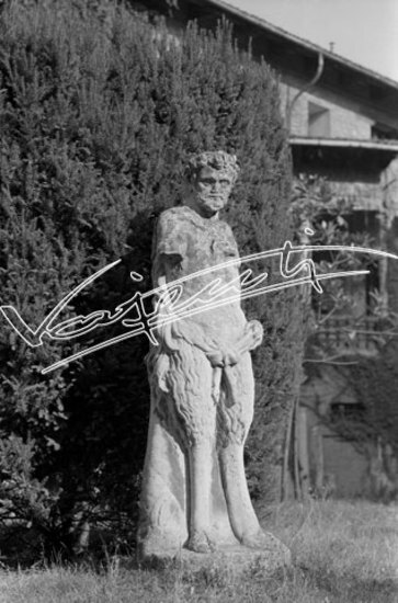 Palazzo del Territorio. pellicola - negativo bianco e nero fto mm 60x90