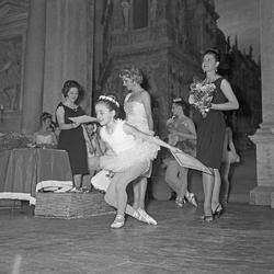 Scuola di danza Vanna Busolini Scuola di danza Vanna Busolini