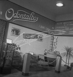 Fiera Campionaria di Vicenza 1946 Stand della Profumerie Igieniche Lancerotto