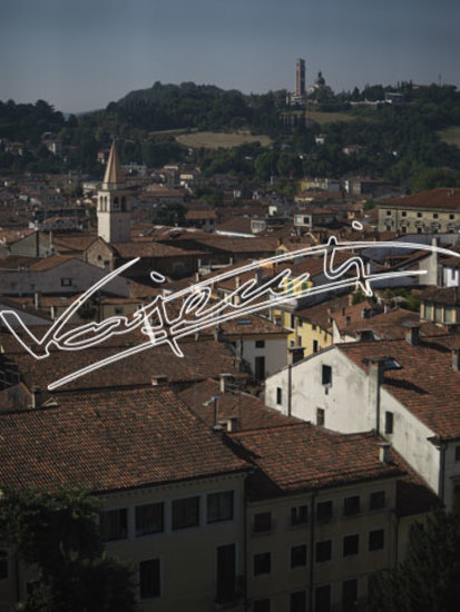 Panoramica di Vicenza : dal campanile di Santa Corona.. digitale colore 63,5 MB