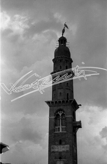 Torre di Piazza "Bissara" : restauro 1947-1951. pellicola-negativo bianco e nero-24X36