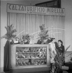 Fiera Campionaria di Vicenza 1946 Stand Calzaturificio Mirella