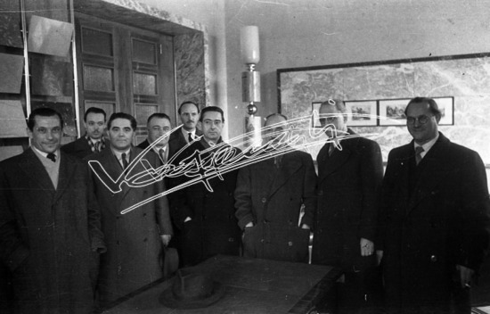 Fiera Campionaria di Vicenza 1948 : On. Antonio Cavalli: Visita alle industrie Vicentine. Pellicola - negativo bianco e nero f.to mm 24X36