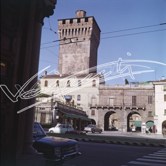 Porta Castello. pellicola - diapositiva colore 6X6