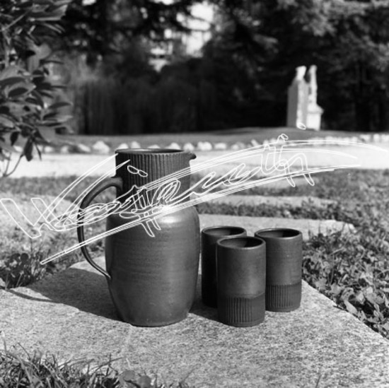 Fiera Campionaria di Vicenza 1963: Ceramiche. Pellicola - negativo bianco e nero fto mm 60x60