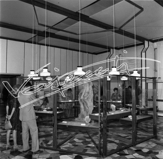 Fiera di Vicenza 1967 : Mostra dell`Oreficeria. Pellicola - negativo bianco e nero fto mm 60x60