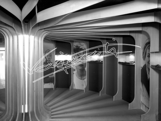 Fiera Campionaria di Vicenza 1960 : Padiglione dell`Oreficeria e Argenteria. Lastra di vetro - negativo bianco e nero fto mm 90x120