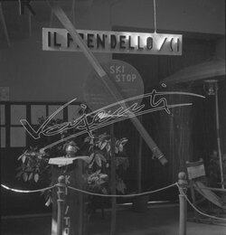 Fiera Campionaria di Vicenza 1946 Stand Il Frendello Sci