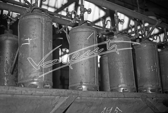 Smalteria Metallurgica Veneta. Pellicola - negativo bianco e nero - f.to mm 60x90