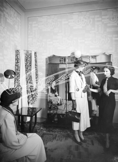 Vesta : Atelier di alta moda. lastra di vetro - negativo bianco e nero fto mm 210x270