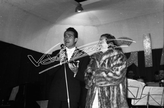 Fiera Campionaria di Vicenza 1950 : Spettacolo Musicale. Pellicola - negativo bianco e nero f.to mm 24X36