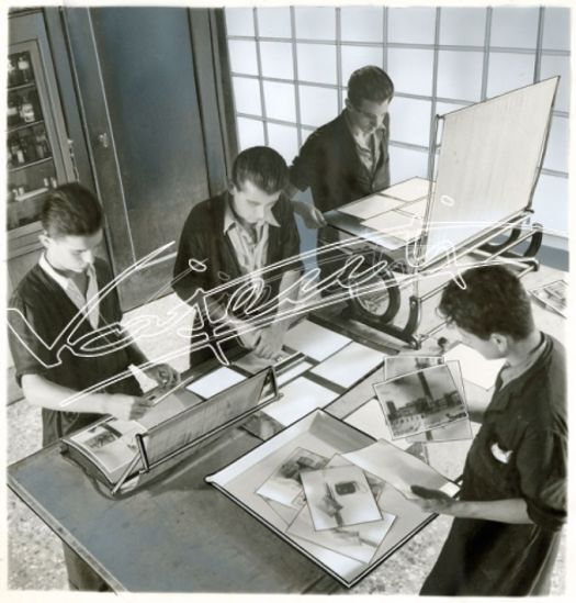 Vajenti - La storia. cartoncino fto 170x170 mm stampa fotografica bianco e nero