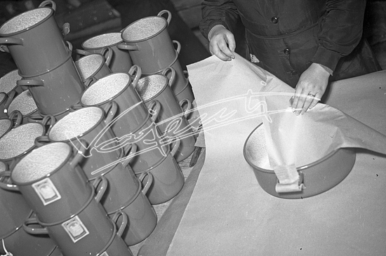 Smalteria Metallurgica Veneta. Pellicola - negativo bianco e nero - f.to mm 60x90