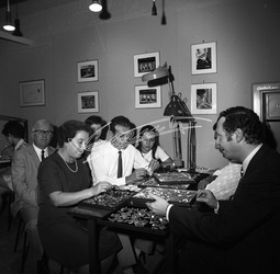 Fiera di Vicenza 1969 Mostra dell Oreficeria Stand Gioielleria Graser Fiera di Vicenza 1969 Mostra dell Oreficeria Stand Gioielleria Graser