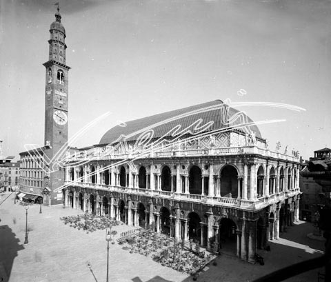 Basilica Palladiana. lastra di vetro - negativo bianco e nero fto mm 250X300