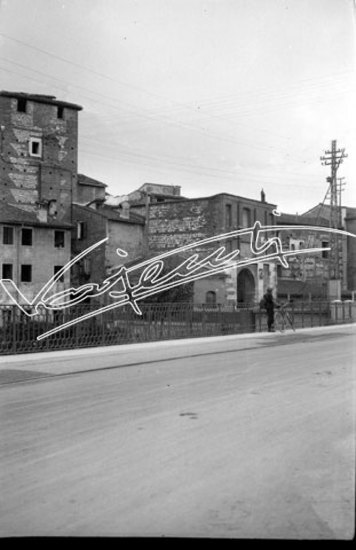 Porta Santa Croce. pellicola - negativo bianco e nero fto mm 60x90