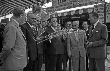 Fiera Campionaria di Vicenza 1953 Inaugurazione Meccanizzazione Agricola Gioacchino Palutan Prefetto di Vicenza Fiera Campionaria di Vicenza 1953 Inaugurazione Meccanizzazione Agricola Gioacchino Palutan Prefetto di Vicenza