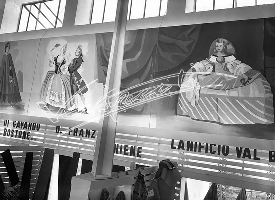 Fiera Campionaria di Vicenza 1950 : Padiglione della lana. lastra di vetro - negativo bianco e nero fto mm 180x240