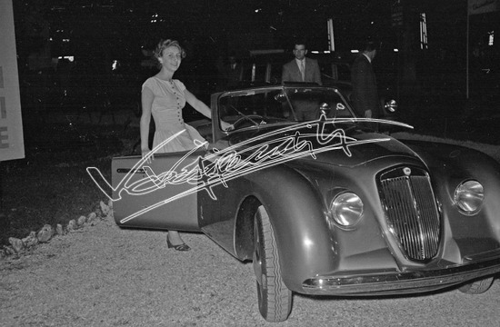 Fiera Campionaria di Vicenza 1949 : Cabriolet Lancia. Pellicola - negativo bianco e nero f.to mm 24X36