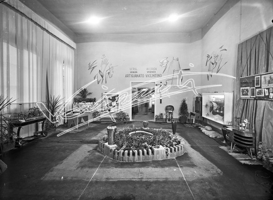 Fiera Campionaria di Vicenza 1952: Mostra Artigianato Vicentino. lastra di vetro - negativo bianco e nero fto mm 180x240