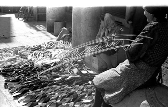 Piazza delle Erbe. pellicola - negativo bianco e nero fto mm 24X36