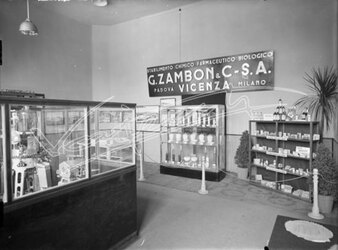 Fiera Campionaria di Vicenza 1946 Stand Farmaceutica Zambon