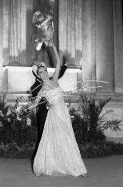 Fiera Campionaria di Vicenza 1949 Alta Moda al Teatro Olimpico Fiera Campionaria di Vicenza 1949 Alta Moda al Teatro Olimpico