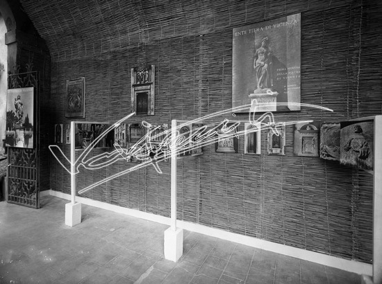 Fiera Campionaria di Vicenza 1952: Prima Mostra della Pietra di Vicenza. Lastra di vetro - negativo bianco e nero f.to mm 180X240