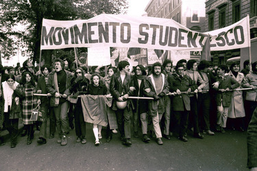 ANNI SETTANTA 1973 MOVIMENTO STUDENTESCO MASSIMO MICUCCI DARIO COSSUTTA STUDENTI