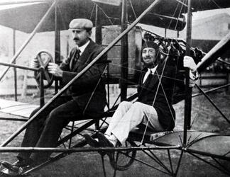 GABRIELE D ANNUNZIO poeta con glen curtis aviatore