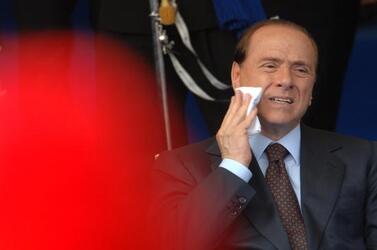 SILVIO BERLUSCONI POLITICO FI PRESIDENTE CONSIGLIO MINISTRI CALDO sudore