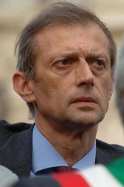 PIERO FASSINO POLITICO DS